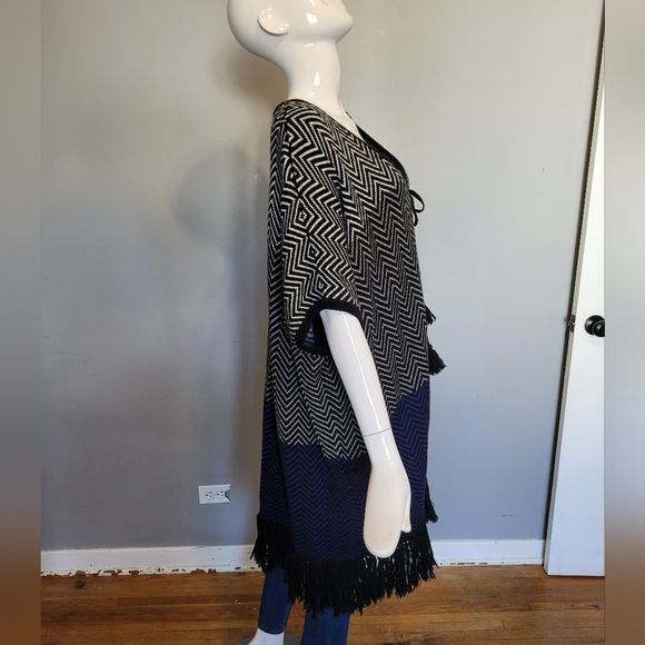 Trina Turk Tie Front Fringe Sweater, VGUC, Size M/L - Picture 3 of 8